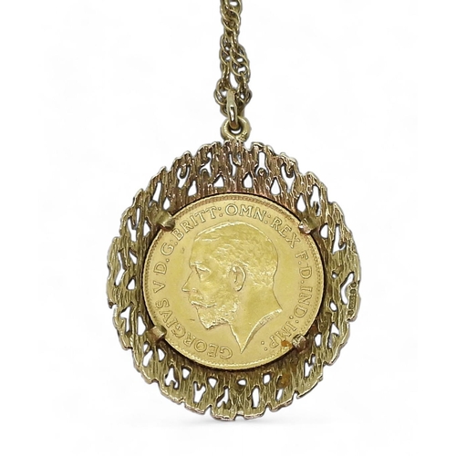 833A - A gold 1913 half sovereign in a 9ct gold retro pendant mount, with a 9ct gold 54cm rope chain, weigh... 