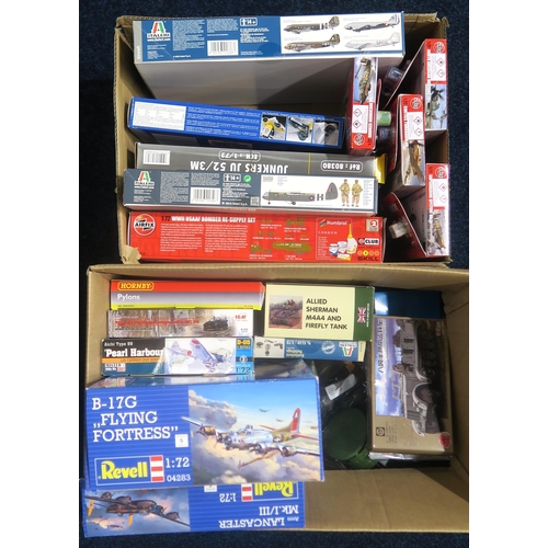 481 - A collection of model kits, to include Airfix, Revell and Italeri (2 boxes)