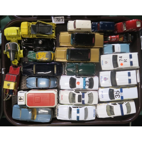 484 - A large assortment of loose model vehicles of mixed age and scale, including many Dinky, Corgi and M... 