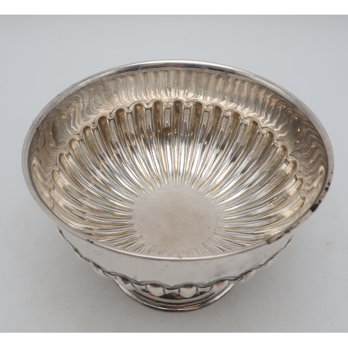 2514 - A GEORGE VI SILVER ROSE BOWLby Joseph Gloster Ltd, Birmingham 1944, of traditional form, the body ha... 