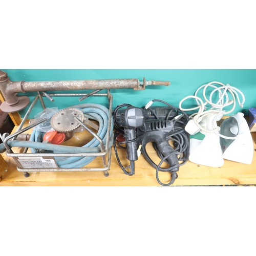 105 - A lot comprising a Primus Lincar gas burner, three assorted heat guns etc