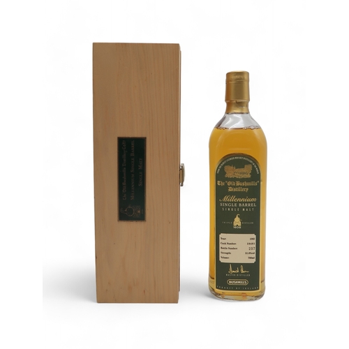 2680D - BUSHMILLS1982 Single Barrel Single Malt Irish Whiskey Cask Number 18481 Bottle Number 257, 51.6% vol... 