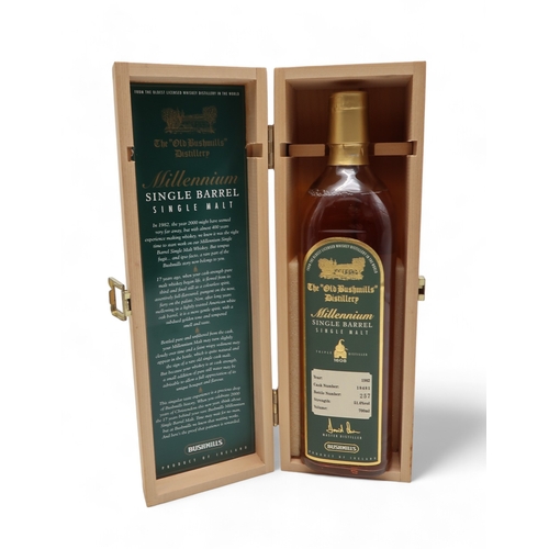 2680D - BUSHMILLS1982 Single Barrel Single Malt Irish Whiskey Cask Number 18481 Bottle Number 257, 51.6% vol... 