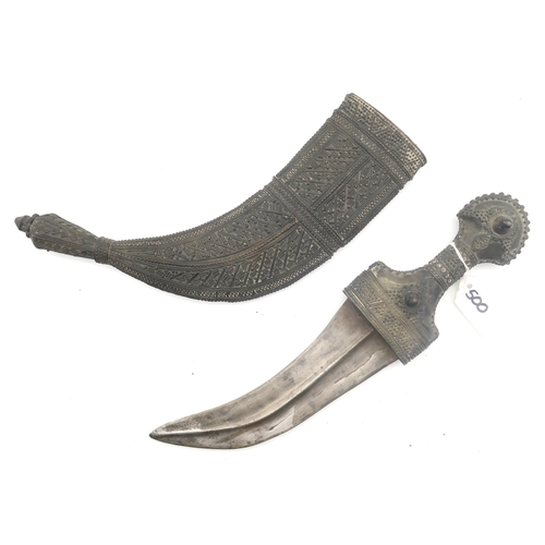 500 - An Omani Khanjar dagger with horn grip, measuring approx. 29cm in overall length; together with anot... 