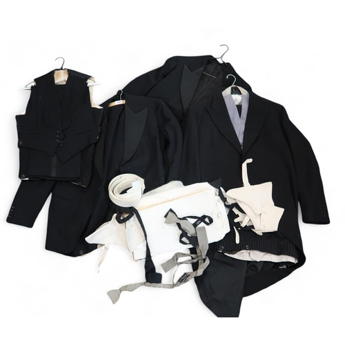 270 - Gentleman's mourning suit, tails, shirts, collars, etc