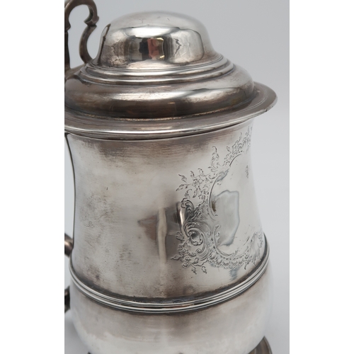 2517 - A GEORGE II LIDDED SILVER TANKARDby William Shaw II & William Priest, London 1756, of baluster f... 