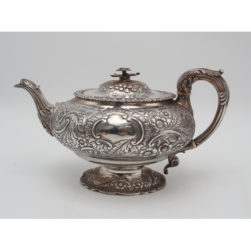 2521 - AN IMPRESSIVE GEORGE III THREE PIECE SCOTTISH SILVER TEA SERVICEby Luke F Newlands, Glasgow 1820, of... 