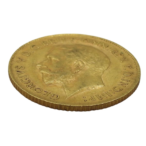 411 - GEORGE V (1910-1936) 1/2 Sovereign 1914Obversebust of King George V facing left legend around GEORGI... 