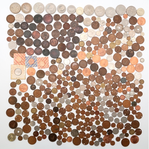 425 - A lot comprising various coins, medals and banknotes