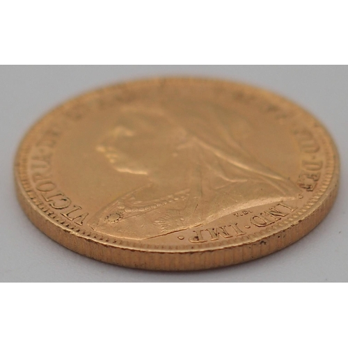 461 - VICTORIA (1837-1901) 1 SOVEREIGN 1897Obverse older crowned and veiled bust ('Old Head') of Queen Vic... 