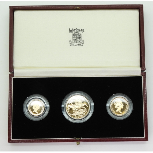 470 - ELIZABETH II (1952-2022) Royal Mint 1987 Gold Proof SetTo include £2 15.98 grams 28.4mm Ø, 1 Soverei... 