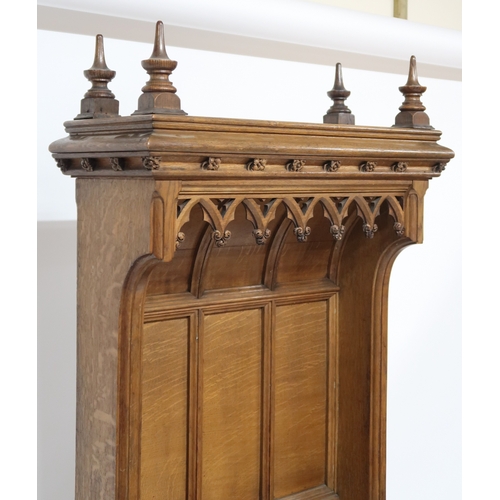 2000 - A 19TH CENTURY OAK ECCLESIASTICAL 