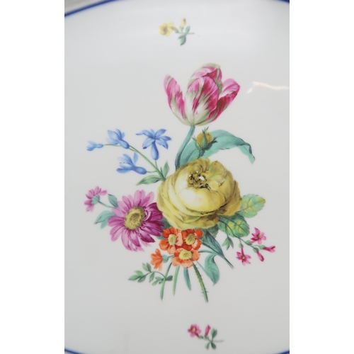 2204 - A MEISSEN PORCELAIN CUPpainted with a bird and insects 6.5cm high, a Meissen small section dish with... 