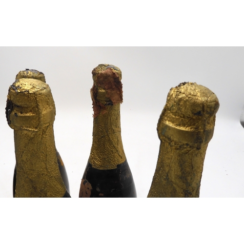 2681C - EPERNAY CHAMPAGNE LEMAIRE & FILS 1928Seven Bottles of Champagne Tres Sec Vintage 1928... 