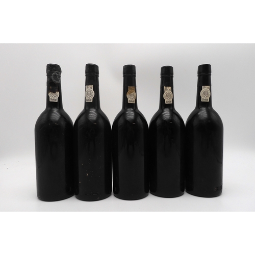 2684 - GOULD CAMPBELL PORT VINTAGE 1977Five bottles Bottled And Shipped By Smith, Woodhouse & Ca. Tda O... 