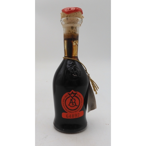 2684C - ACETAIA VILLA MEDICI 12 YEAR OLDAceto balsamico traditionale di Reggio Emilia Bottle Number 64892 wi... 