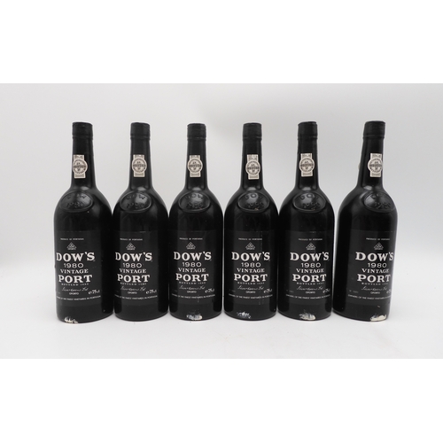 2687 - DOW'S 1980 VINTAGE PORTTwelve Bottles of Dow's 1980 Vintage Port Bottled In 1982 e 75 cl Cased In Or... 