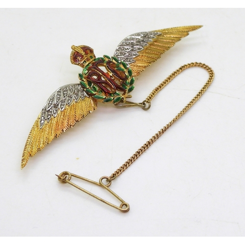 701 - A royal flying corps sweetheart brooch, this large brooch, is made in 15ct gold with rose cut diamon... 