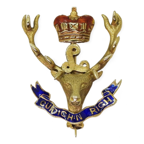 702 - Seaforth Highlanders sweetheart brooch, made in 9ct gold with detailed stags head with pronged antle... 