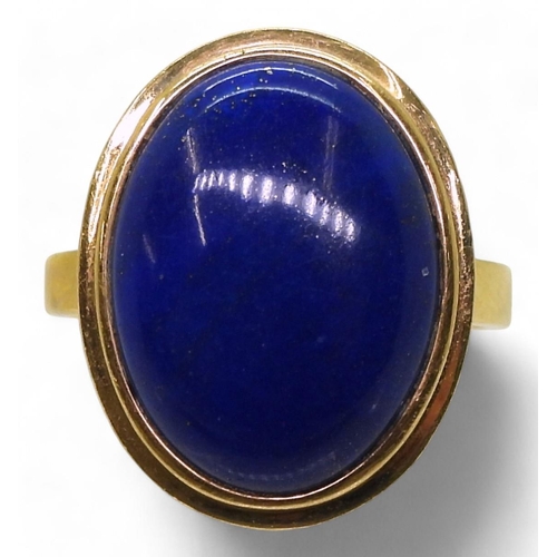 785 - An 18ct gold lapis lazuli ring, size L, weight 4.6gms