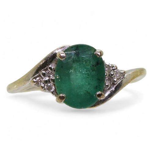 789 - A 9ct white gold emerald and diamond ring, size N1/2, weight 3gms