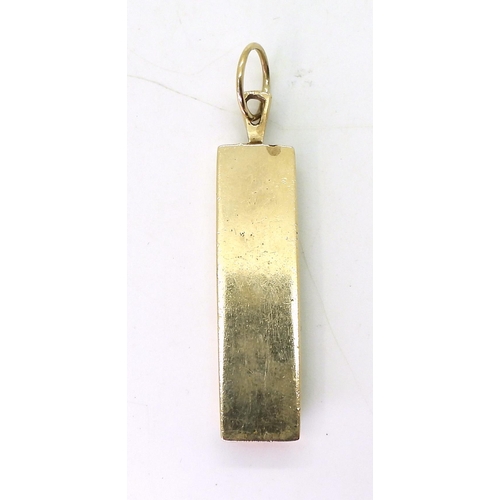 817 - A 9ct gold ingot pendant, hallmarked for London 1977, weight 14.4gms