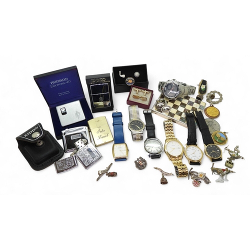 889 - Collection of wristwatches to include models marked Seiko, Accurist, Pod, Citron and others, togethe... 