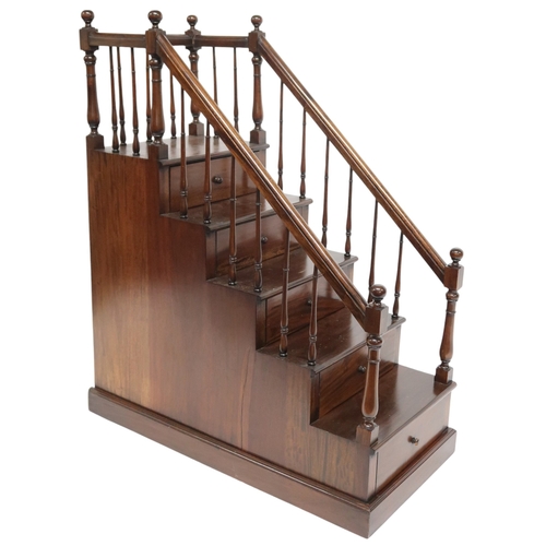 2015 - A 20TH CENTRURY MAHOGANY SET OF LIBRARY STEPS with three quarter gallery railing with turned sp... 