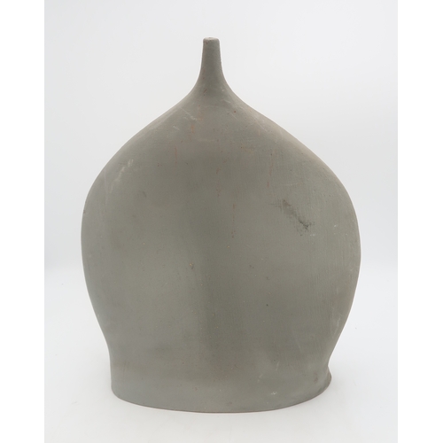 2229 - DAVE COHEN (AMERICAN / SCOTTISH 1932 - 2018)A ceramic raku torso, unsigned, 48.5cm, together with a ... 