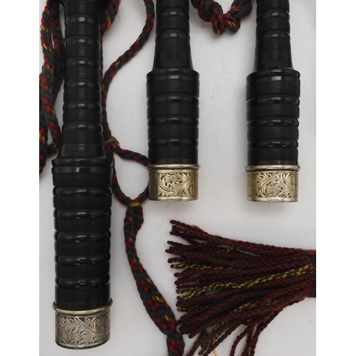 2642 - ROBERT GILLANDERS & SON FORFAR SCOTTISH HIGHLAND BAGPIPESA full set of ebonised white metal and ... 