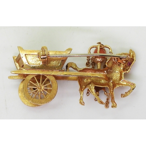 2740 - A HORSE & CART BROOCHmade in 18k gold by Italian brand UnoAErre with enamel detail and further s... 