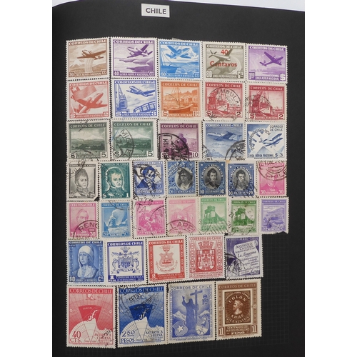 7012 - A worldwide stamp collection in a stock book and albums