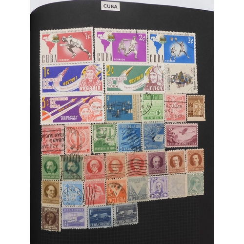 7012 - A worldwide stamp collection in a stock book and albums