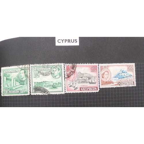 7012 - A worldwide stamp collection in a stock book and albums