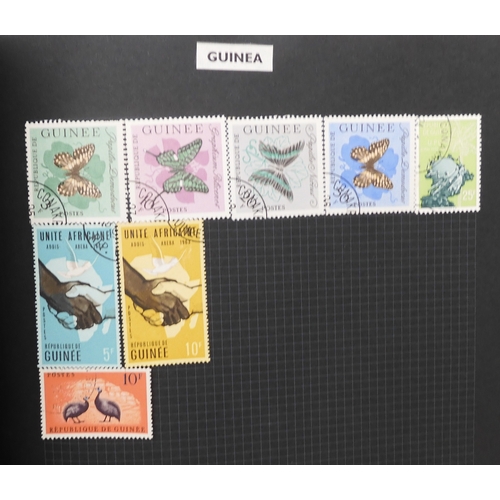 7012 - A worldwide stamp collection in a stock book and albums