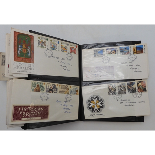 7014 - A collection of covers and first day of issue covers many commemorating the coronation of King Georg... 