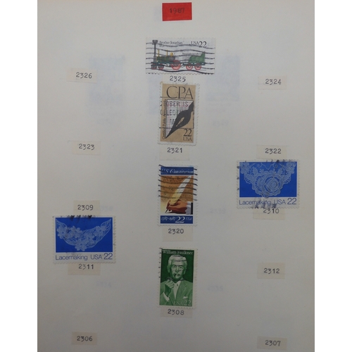 7038 - UNITED STATES U.S. POSTAGEA collection of mostly used stamps in two folders from President Andrew Ja... 