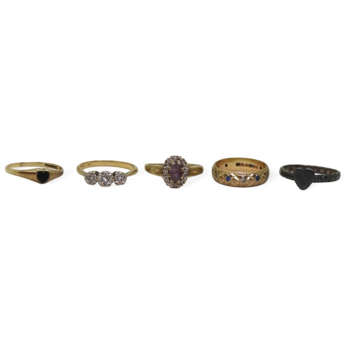 715 - A collection of rings, four in 9ct gold, illusion set three stone size N1/2, purple gem (af) size O1... 