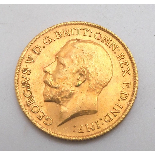 423 - GEORGE V (1910-1936) 1/2 SOVEREIGN 1912Obversebust of King George V facing left legend around GEORGI... 