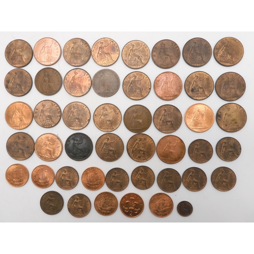 435 - Victoria (1837-1901)A lot comprising various late Victorian 1 penny coins, 1/2 penny coins and ... 