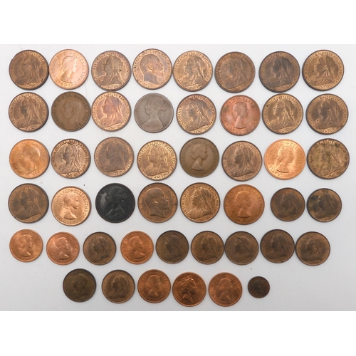 435 - Victoria (1837-1901)A lot comprising various late Victorian 1 penny coins, 1/2 penny coins and ... 