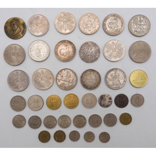 436 - A lot comprising worldwide coins to include Italy 2 lira 1882, Deutsches Reich 5 mark 1906, French R... 