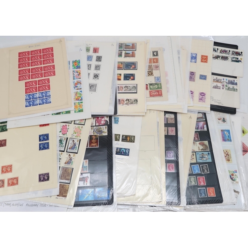 446 - A collection of stamps and covers to include Luxury First Day Covers , Great Britain used stamps, ne... 