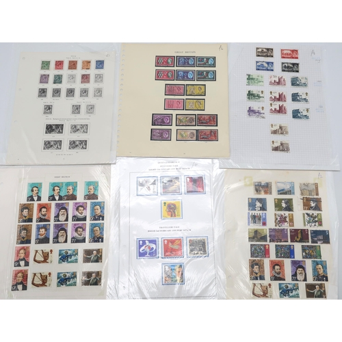 446 - A collection of stamps and covers to include Luxury First Day Covers , Great Britain used stamps, ne... 