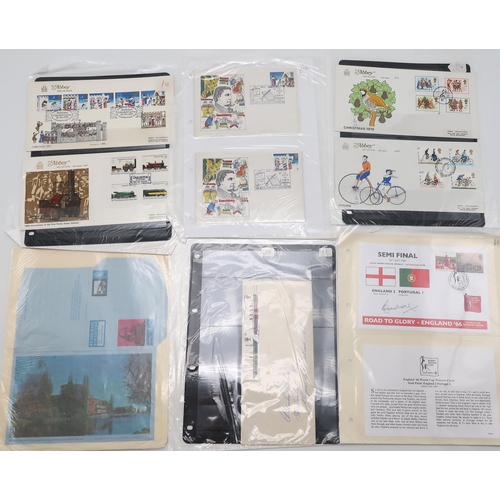 446 - A collection of stamps and covers to include Luxury First Day Covers , Great Britain used stamps, ne... 