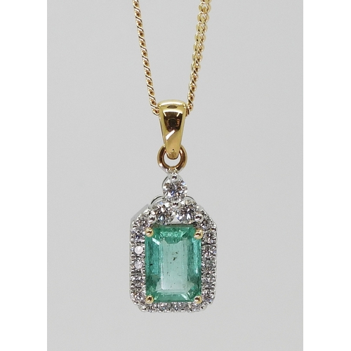 2772 - AN EMERALD PENDANTmade in 18k yellow and white gold, the step cut emerald is approx 8mm x 5.8mm x 3.... 