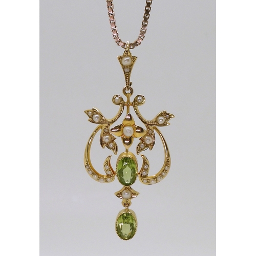 2773 - A PERIDOT SUITEcomprising of a 15ct gold Edwardian pendant set with peridot and pearls, weight 4.2gm... 