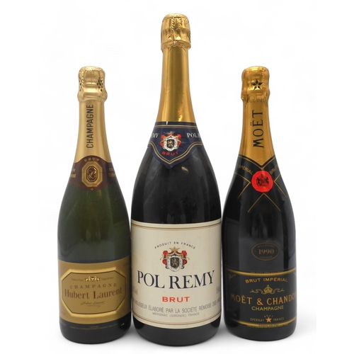 2690C - MOET & CHANDON CHAMPAGNE VINTAGE 1990One Bottle of Moet Chandon Champagne Vintage 1990 12.5% vol... 