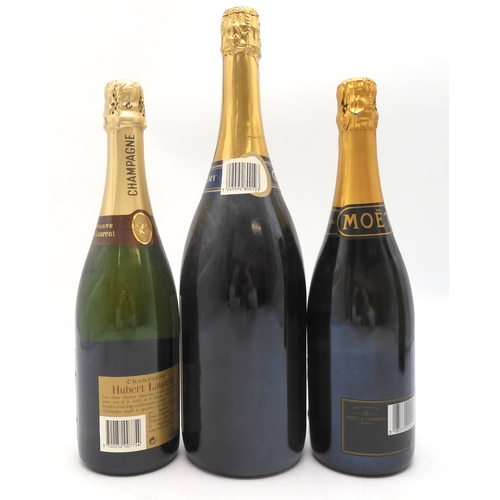 2690C - MOET & CHANDON CHAMPAGNE VINTAGE 1990One Bottle of Moet Chandon Champagne Vintage 1990 12.5% vol... 