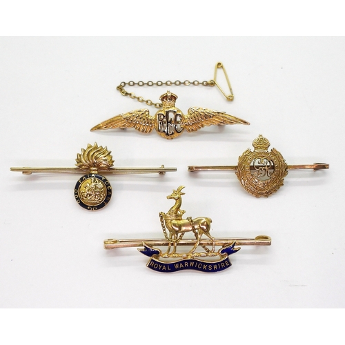 2606 - A 15CT GOLD ROYAL WARWICKSHIRE REGIMENT SWEETHEART BROOCHweight 4.9gms, together with three examples... 